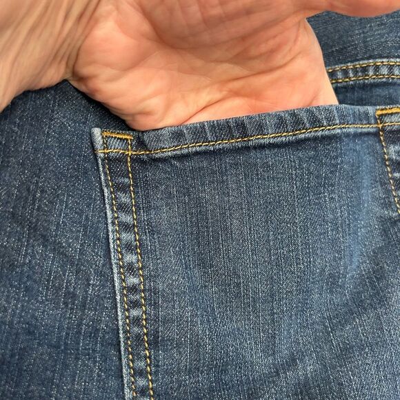 GAP Light Blue Denim Jeans - Picture 4 of 7